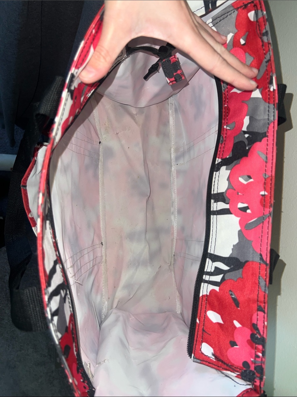 Thirty-one Red, Black & Gray Floral Tote - Picture 3 of 5